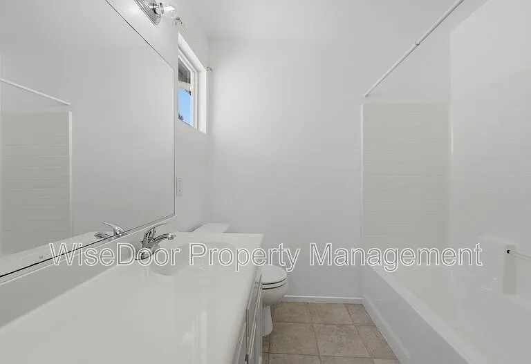 1087 Waterfall Way — Photo 33