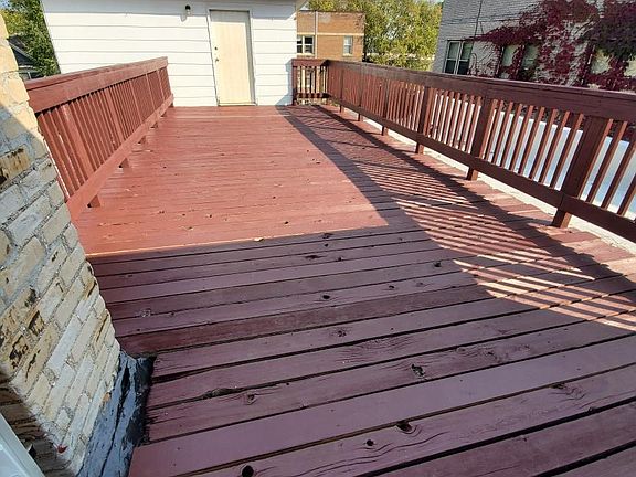 4th image of 2433 Emerson Ave S #5