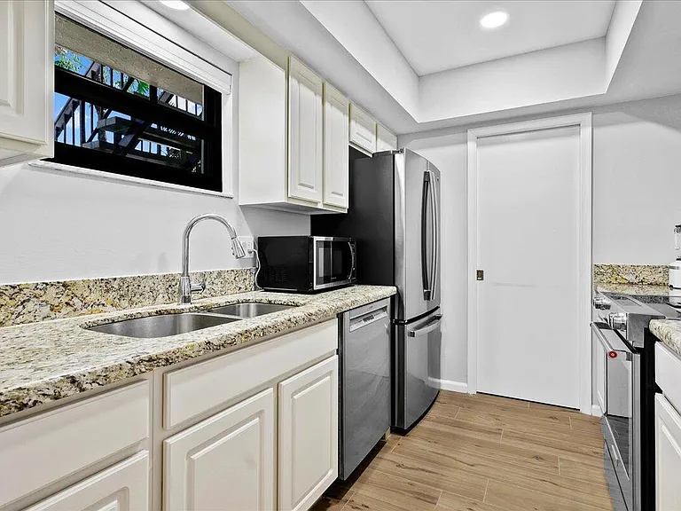 13334 Polo Club Rd #233 — Photo 12