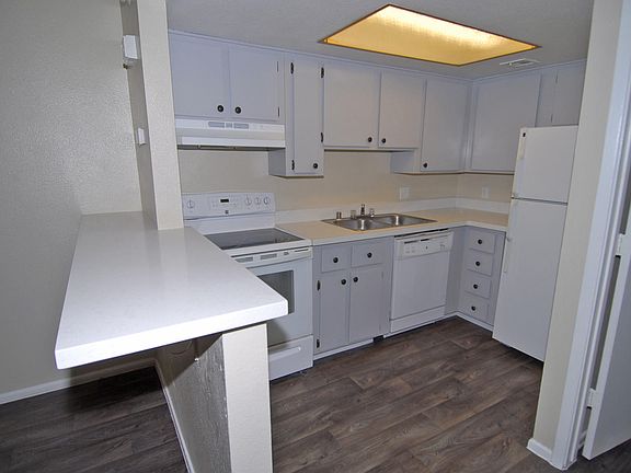 5th image of 700 W University Dr #A-101