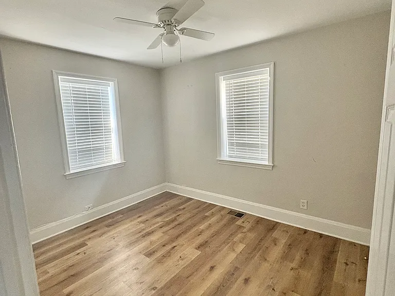 5402 Summerfield Ave — Photo 7