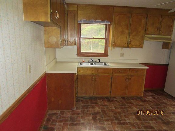 4th image of 485 Fellowship Dr