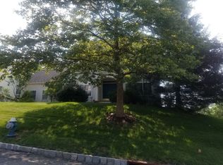 11 Bakley Ter, West Orange, NJ 07052