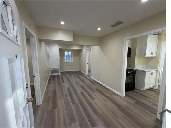 1331 1/2 W 99th St, Los Angeles, CA 90044