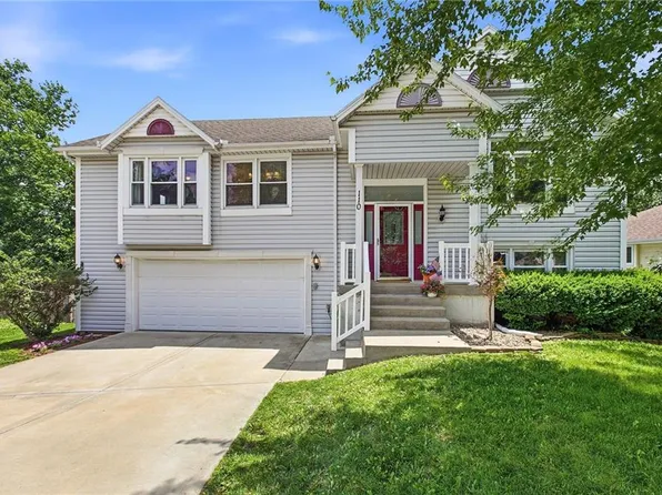 110 NE Brookwood Pl, Blue Springs, MO 64014