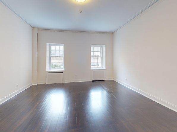 35 E 65th St APT 4A