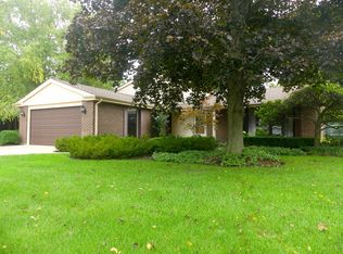 3105 N Stratford Rd, Arlington Heights, IL 60004