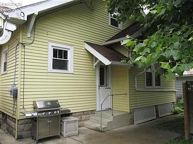 4th image of 112 Walker St