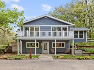 W9401 Hogan Rd, Portage, WI 53901