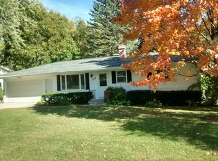 679 Sunnycrest St, Green Bay, WI 54302