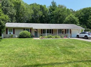 30 Stonecrop Rd, Norwalk, CT 06851