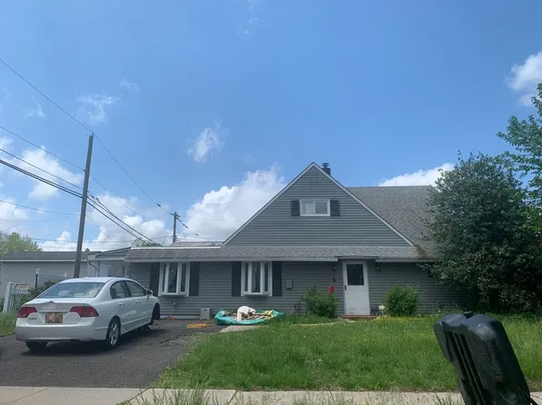 5 Nestingrock Ln, Levittown, PA 19054