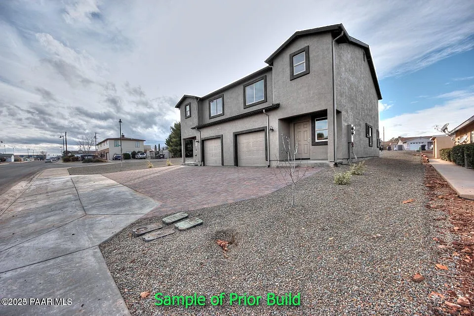 3981 N Robert Rd