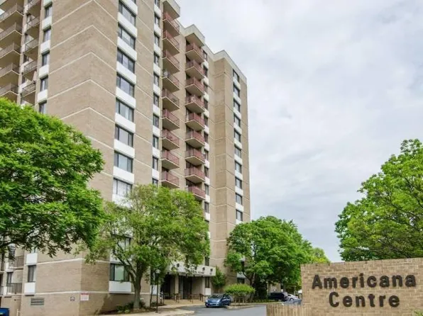 4 Monroe St, Rockville, MD