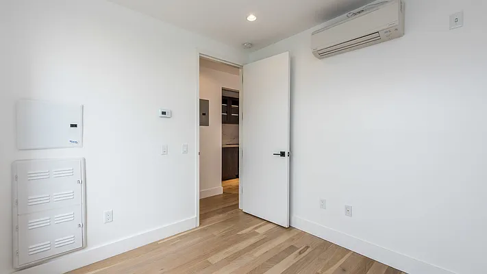 Rented by Nooklyn NYC LLC | media 3