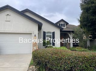 10 Elizabeth Cir, Salinas, CA 93906