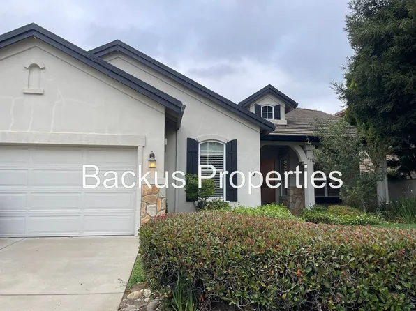 10 Elizabeth Cir, Salinas, CA 93906
