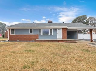 2237 Capri Cir, Chesapeake, VA 23321