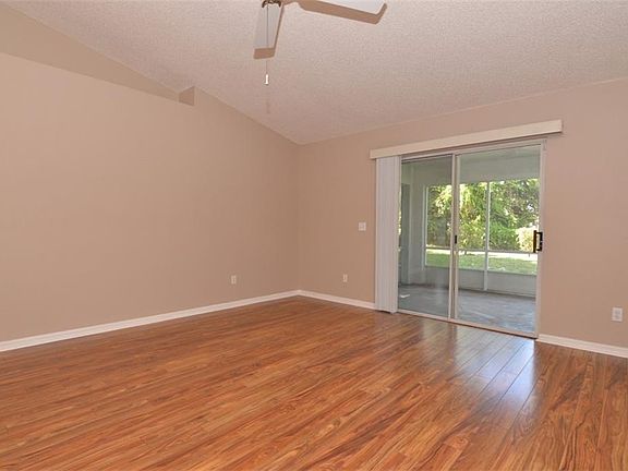 5th image of 1424 Tivoli Dr