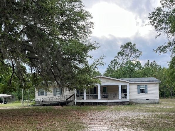 524 Traders Hill Rd, Folkston, GA 31537
