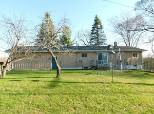 850 E B St, Iron Mountain, MI 49801