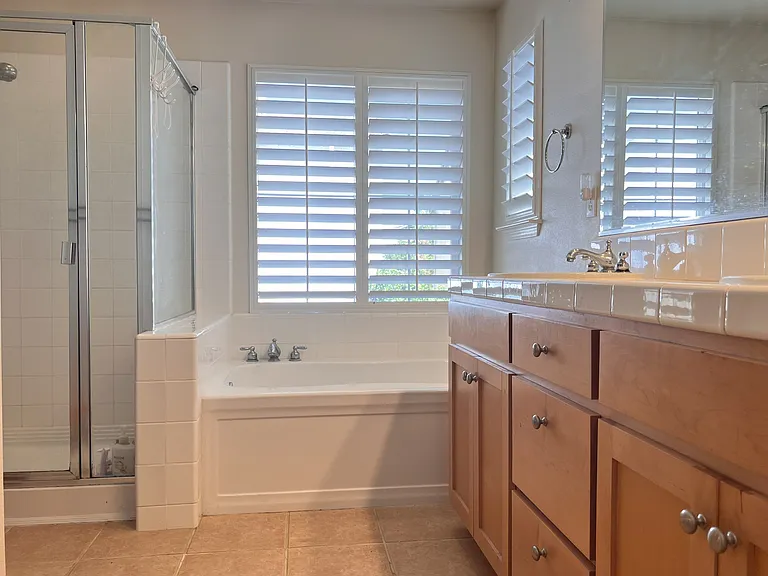 2425 Milford Dr — Photo 11