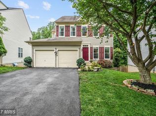 9219 Greenshire Dr, Manassas Park, VA 20111