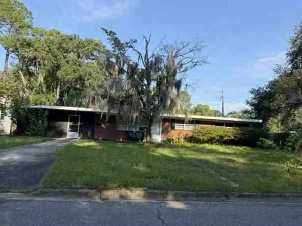 2242 Mason Dr, Savannah, GA 31404