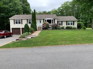 26 Westwood Dr, Biddeford, ME 04005