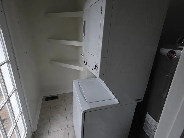 6201 California Ave — Photo 12