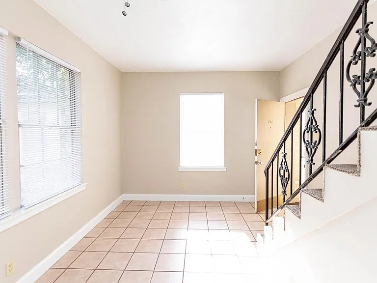 3506 Enfield Rd #106 — Photo 19