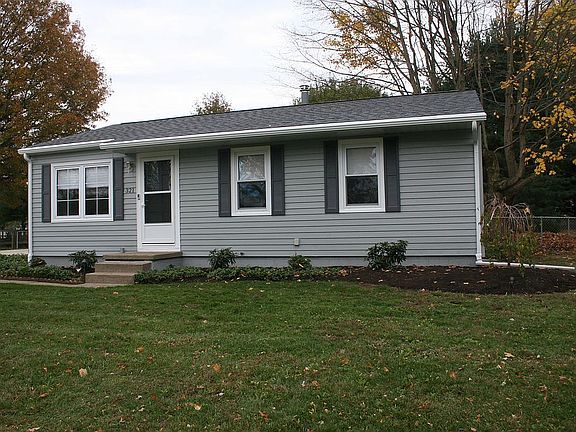 2nd image of 321 McKinney Blvd