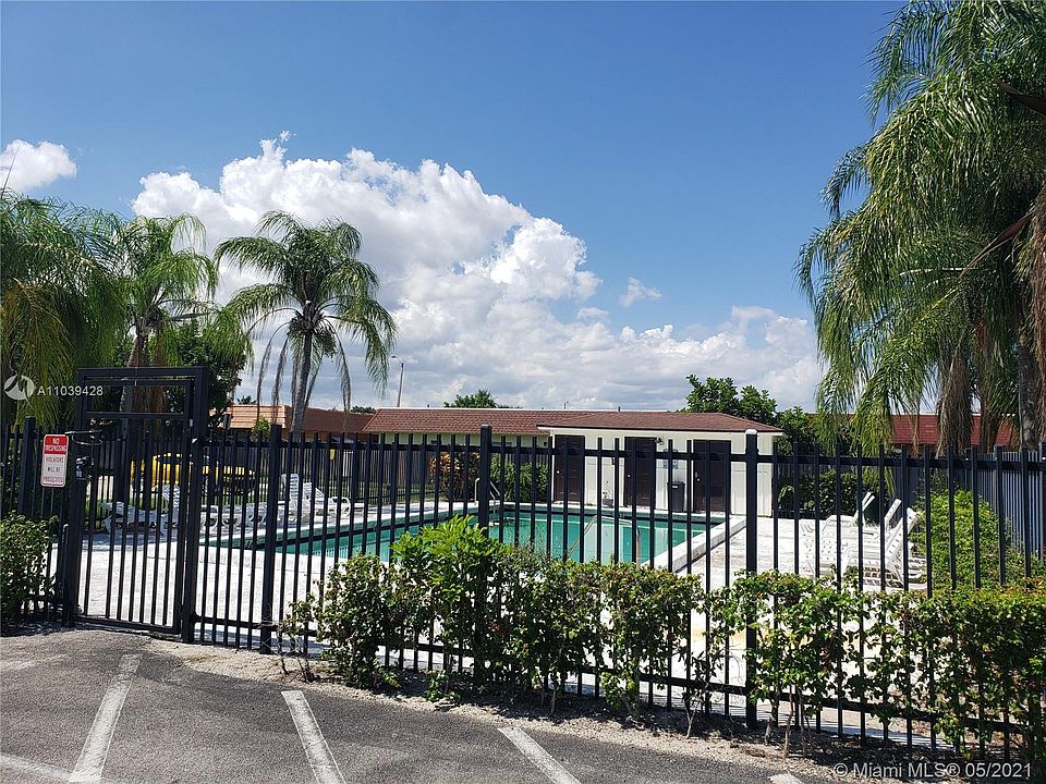 1st image of 7949 Tam Oshanter Blvd #7949