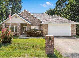 11 Worlaby Dr, Bella Vista, AR 72715