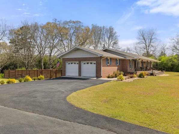 228 Highland St SE, Hanceville, AL 35077