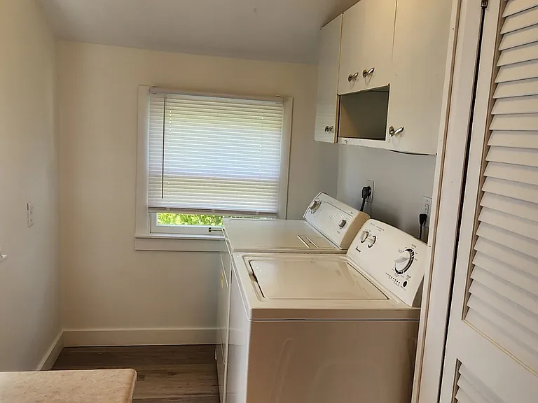 1027 N 9th Ave E — Photo 16
