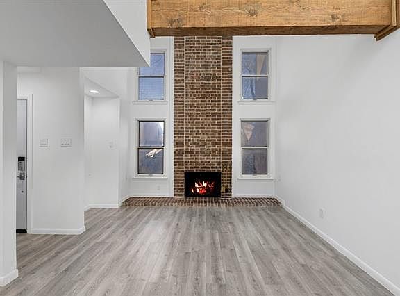 5th image of 3203 Elizabeth St #7
