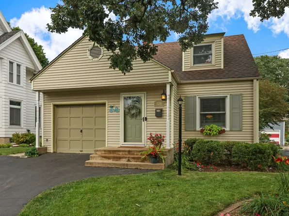 126 N Washington Ave, Batavia, IL 60510