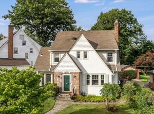 11 Winding Way, West Orange, NJ 07052