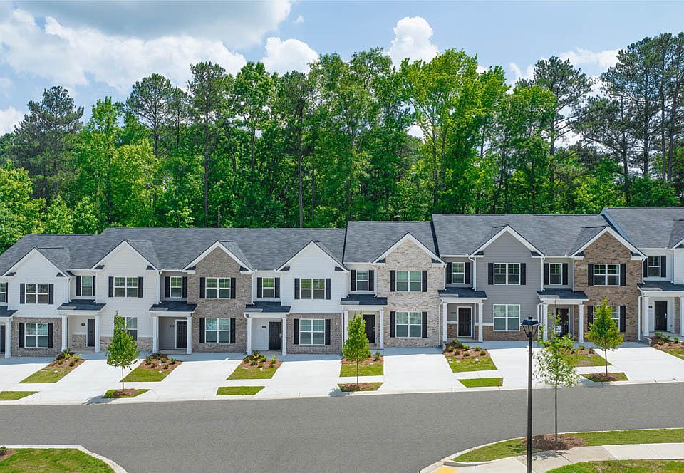 Villas at Pleasant Wood Townhomes by D.R. Horton Atlanta East