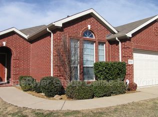4800 Barberry Tree Cv, Crowley, TX 76036