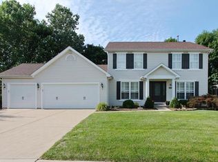 2077 Meramec Meadows Dr, Fenton, MO 63026