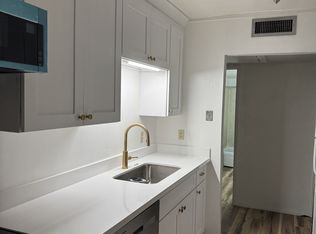 1010 S College Rd #8, Lafayette, LA 70503