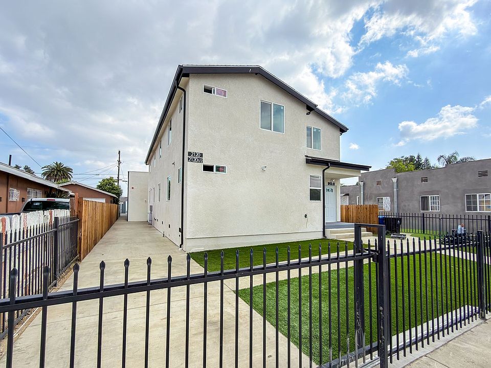 1st image of 2118 E 92nd St #2120