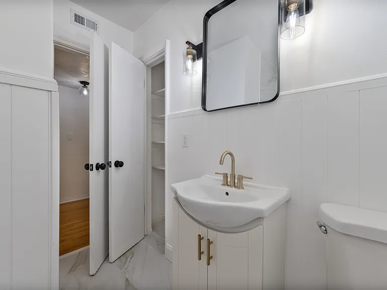 3610 Clemwood Dr — Photo 14