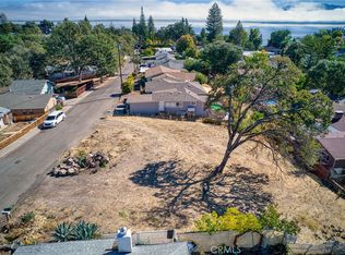 457 Fairview Way #12-13, Lakeport, CA