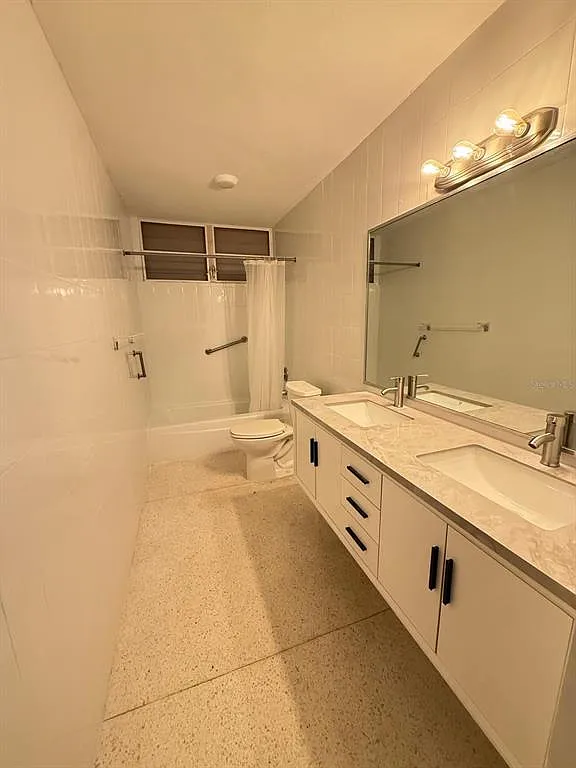 4 bed, 2.5 bath, 1750 sqft, $3,000 — Photo 4