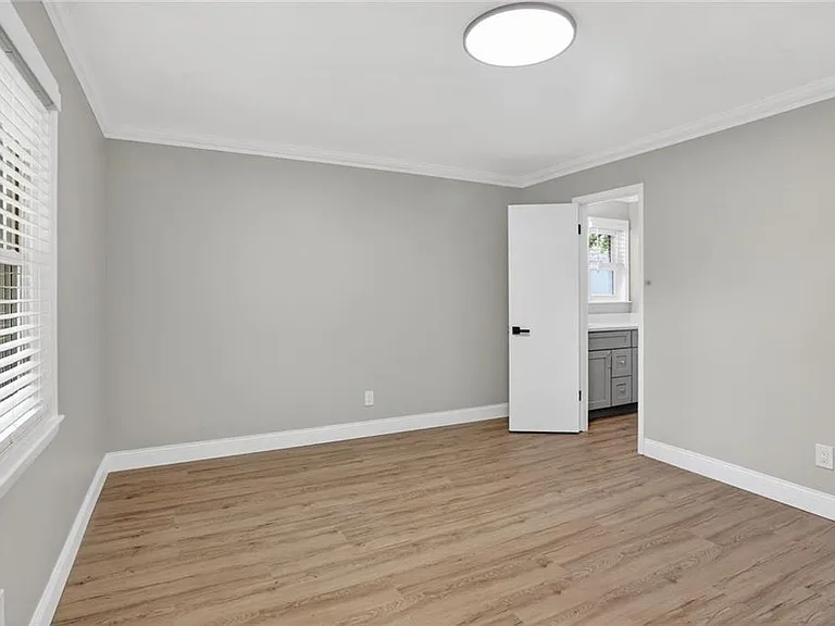 3510 Roswell Rd NW #E2 — Photo 17