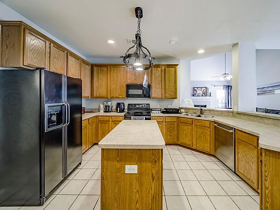 5th image of 9924 Concord Dr
