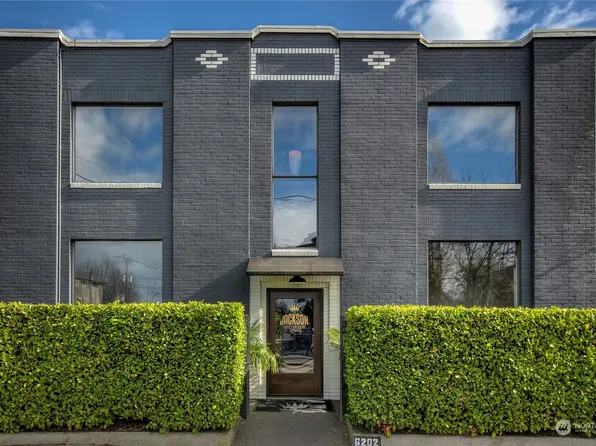 6202 Carleton Avenue S, Seattle, WA 98109